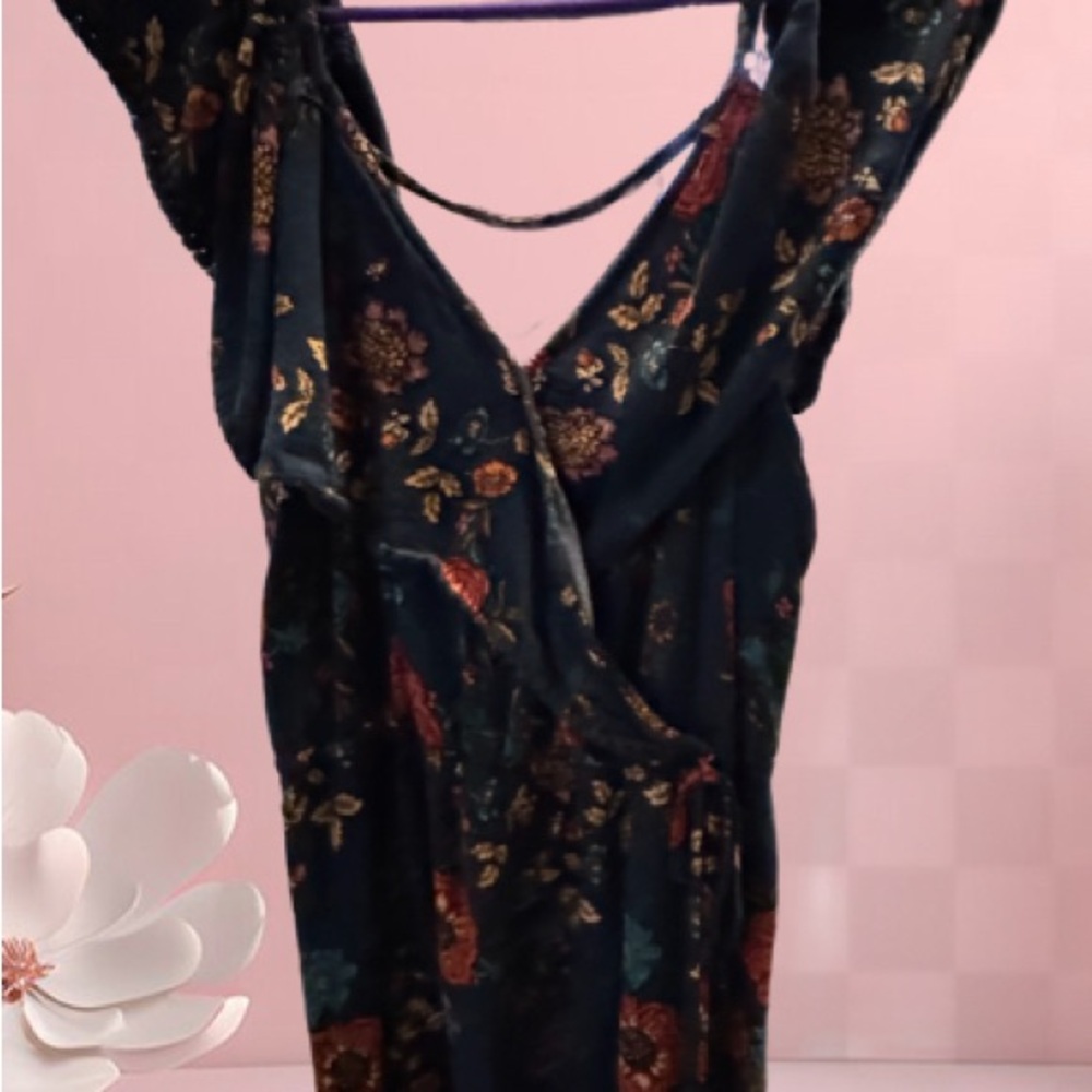 Floral navy Dress cold shoulder